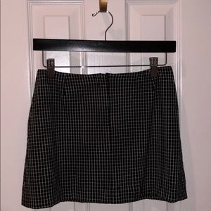 DKNY Donna Karen New York Black&white skirt SZ. 6